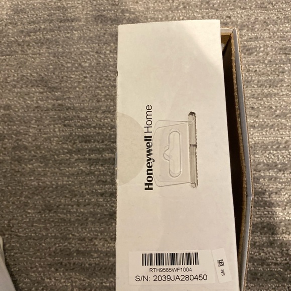 Honeywell thermostat - Picture 3 of 4